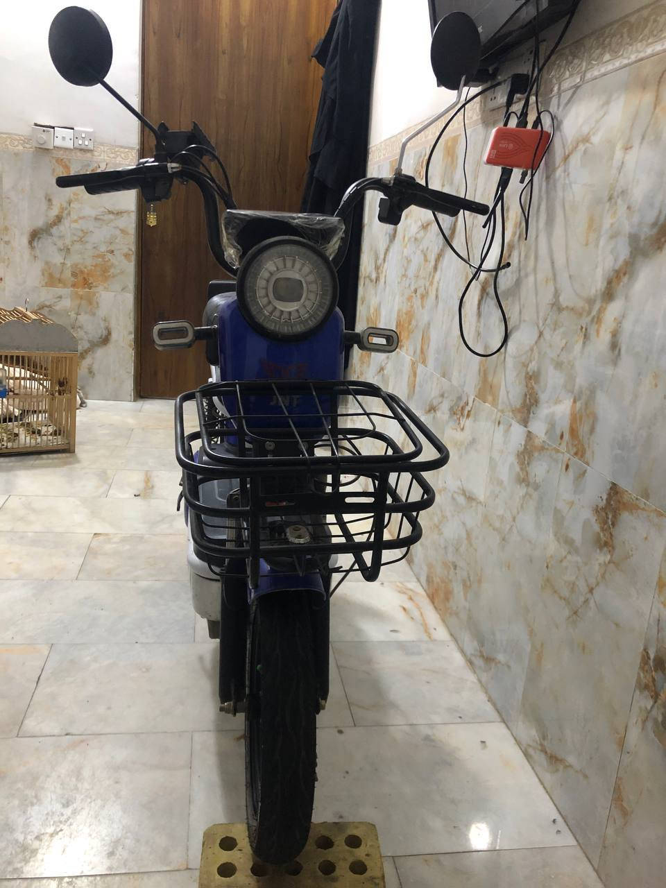 السلام عليكم دراجه شحن حجم 14 مواصفاتها 
بصمه وسويج 
سرعته 35
قفل تاير 
اشاره يمنه يسره
فول مواصفات 
سعر خاص مكاني بغداد ساحة الحمزه


**إذا كنت صاحب هذا الإعلان وتريد حذفه لأي سبب، رجاءا أرسل رسالة إلى الدعم الفني**