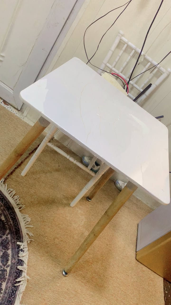 ميز طعام مربع للبيع بدون كراسي
السعر 35 الف
مكاني بغداد


**إذا كنت صاحب هذا الإعلان وتريد حذفه لأي سبب، رجاءا أرسل رسالة إلى الدعم الفني**