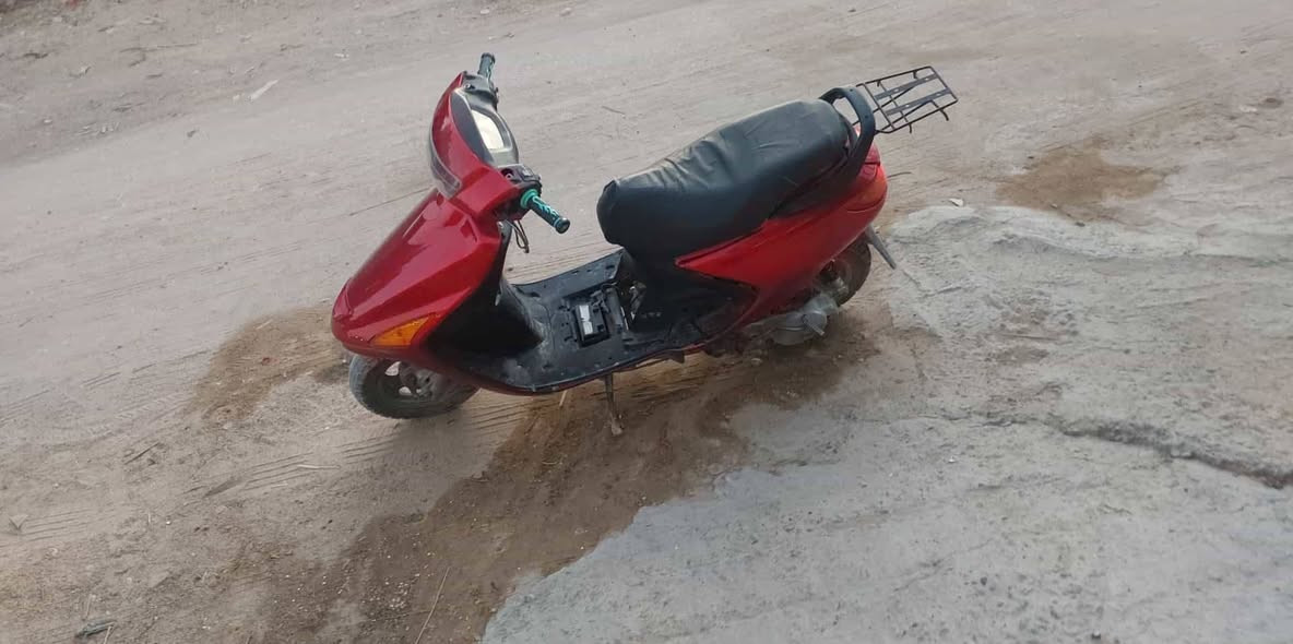 دراجه للبيع بيه ختلاف سنتر السعر 175 أبيه مجال بسيط العنوان نجف مقابيل قرية الغدير ***********
