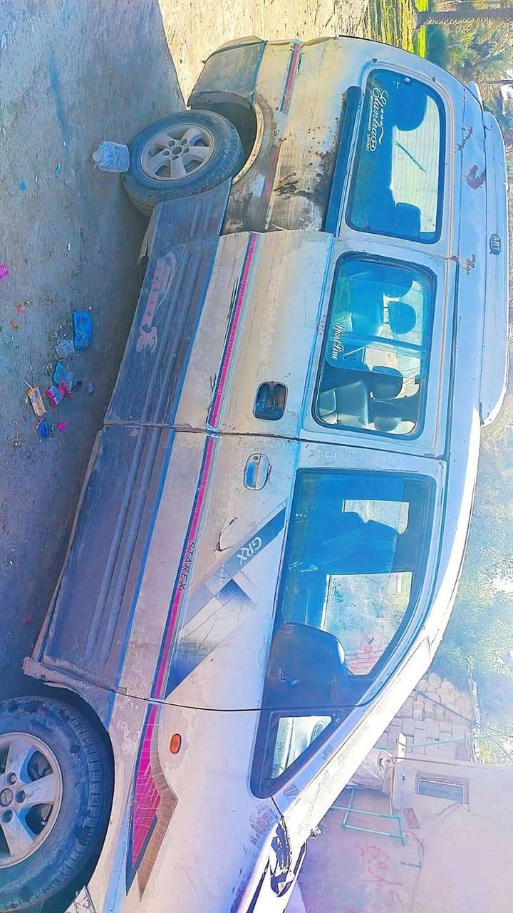 هاي السيارة للبيع وهذا رقم صاحب السيارة ليريد يعرف التفاصيل يتصل اني مجرد فاعل خير مو سيارتي
‎***********
