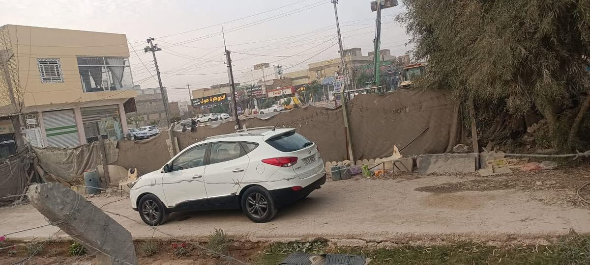 توسان 13 خليجي فول مواصفات
رقم بغداد 
السيآره بيه كارت بالجاملغ الخلفي 
السعر 145 وبيه مجال 
عنواني النجف النداء 
الأستفسار ‭0780 115 9943‬
مكلف بالنشر اني
