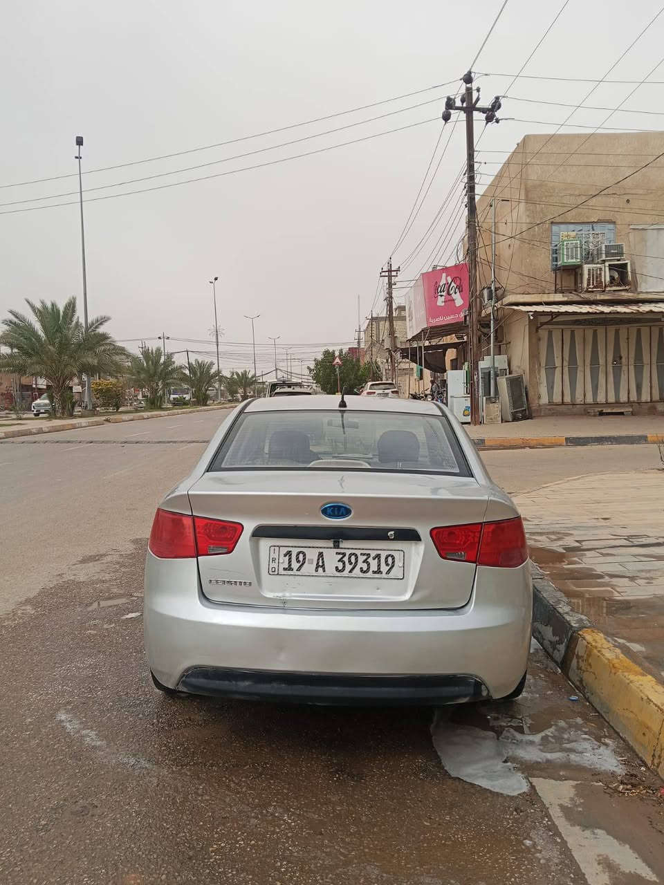 السلام عليكم سياره صوره للبيع بيها ضربه ورشه صبر السعر 90 والرقم ***********
