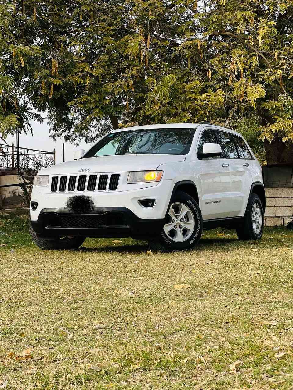 جيب لاريدو 2016 بغداد بااسمي فول مواصفات عدا الفتحه السونار مرفق بالمنشور
ضررها فقط جاملغ خلفي وباب خلفي والباقي كفاله كير مكينه تبريد تخم تاير كله جديد 

السيارة معروضه ١٧٧$وبيها مجال بسيط الشراي يتصل وعيوني اله

***********
