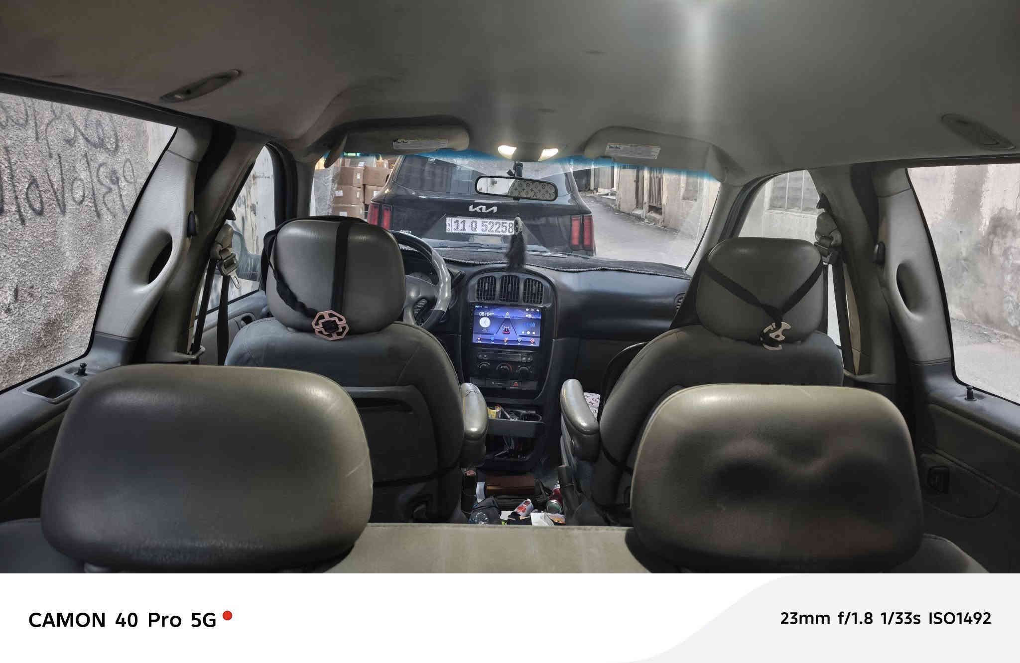 سلام عليكم دوج كرفان بترة 2006 للبيع
#للبيع #للبيع
دوج كرفان 2006 بترة 
6v 3,3L 
گير محرك كهربائيات بلادي خير من الله
سيارة  مال شغل جاهزة مابيها نقص 
صدر جديد 
راديتر ماء مبدل جديد
بطارية جيدة
 تبريد شغال قطعة وحدة
شاشة أندرويد لمس مع كامرة خلفية
68ورقة وبيها مجال بسيط للطيبين تعال وتدلل 
مكاني بغداد الكرادة
***********
***********
