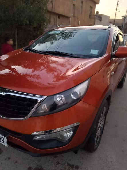 السلام عليكم سبورتج خليجي موديل ٢٠١٥ محرك ٢٠٠٠دوش مكفوله من الضربه والصبغ والتبديل جاهزه للاخير رقم بغداد بسمي السعر ١٥٤ مكاني بغداد حي الجامعه للاتصال ***********
