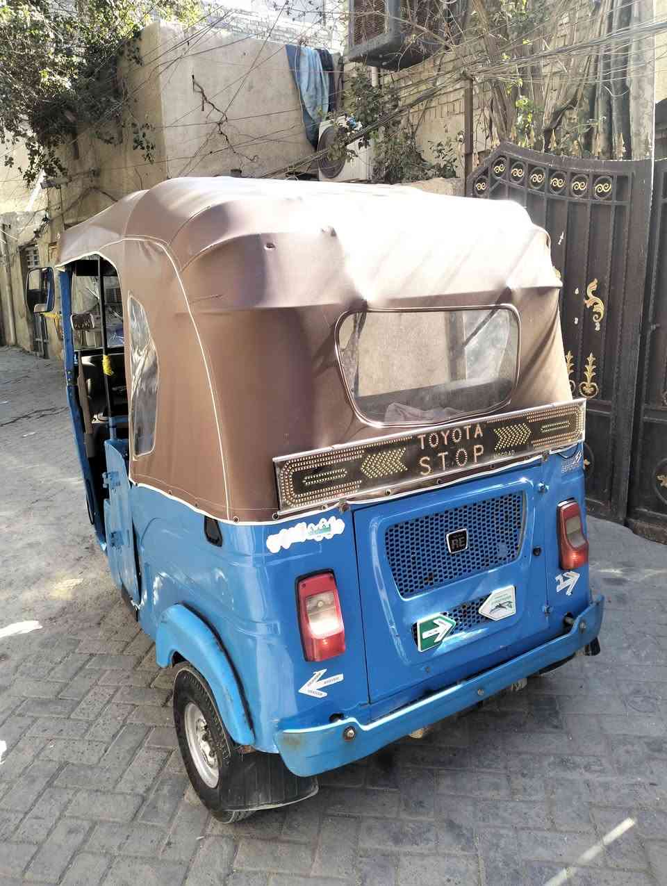 تكتك مديل 21 مكفوله من كلشي مكينه خير من الله تحويل +***********ثاني يوم السعر خاص او الاتصال  بغداد مدينه الصدر 67
