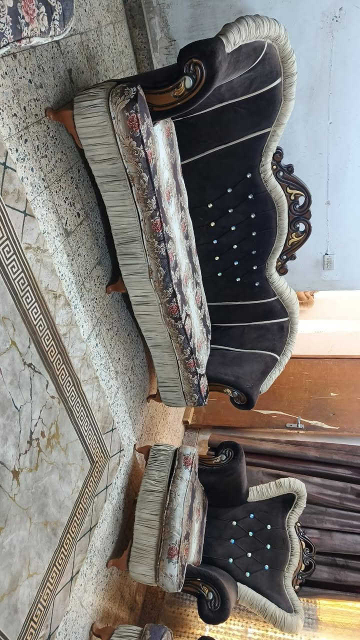 ملكي تركي 10 مقعد💺 اخو جديد أي ضرر مابي نضافه فووول ثكيل خشب بلوك كلش ثكيل سعر ,370, بي مجال مكان لبياع *********** يوجد واتساب
