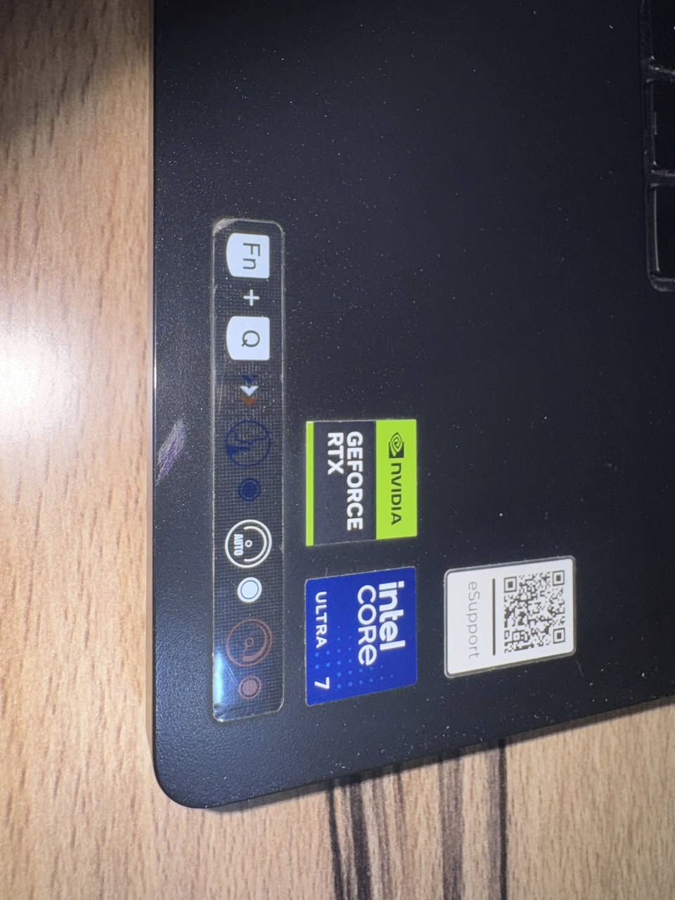 السلام عليكم
لابتوب لينوفو ليجن يرو 5 مستخدم اقل السنة 
💻 Lenovo Legion Pro 5 (16IAX10)

💰 السعر:
2،100,000 دينار عراقي

⸻

🖥️ المعالج (CPU)

* Intel Core Ultra 7 255HX

🎮 كرت الشاشة (GPU)

* NVIDIA GeForce RTX 5060
* ذاكرة 8GB GDDR
* قدرة تشغيل: 115W

🧠 الذاكرة (RAM)

* 16GB DDR5
* بتردد 5600MHz

💾 التخزين

* 1TB SSD
* PCIe Gen4 x4

📺 الشاشة

* الحجم: 16 إنش
* الدقة: WQXGA (2560×1600)
* النوع: OLED
* السطوع: 500 nits
* التغطية اللونية: 100% DCI-P3
* معدل التحديث: 165Hz
* يدعم: 
*DisplayHDR True Black 1000
* Dolby Vision
* G-SYNC
* Low Blue Light
* High Gaming Performance
* Flicker Free
ملاحظة : الكارتون والشاحن الاصلي موجودات 
شاحن 245 واط 
3 مودات تشغيل هادىء, اوتوماتك٫ اداء عالي 
مكاني نجف
 واتس ***********
