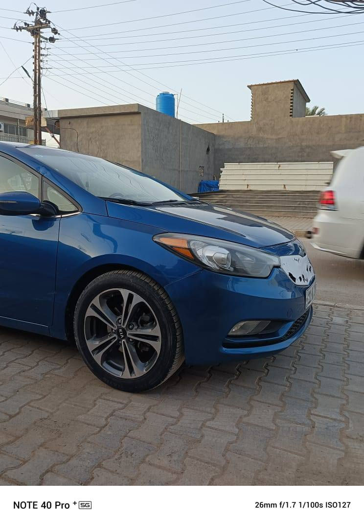 فورتي 2014 محرك 2000 صبغ جاملغ وبنيد ونص الصندوك بدون دواخل لسونار بلمنشور كير مكينه تريد صدر تخم تاير كفاله كلها بسمي سنويه جديده مكاني المحموديه السعر 95 وبيها مجال ***********/***********
