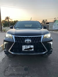 تويوتا فورجنر 2016 محرك V6 4000  7 راكب داخل جلد جوزي تبريد 3 قطع كامر...