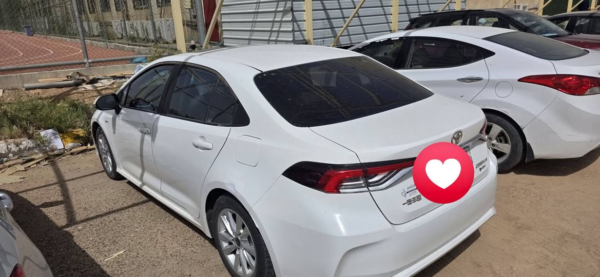 كورلا 2024  HEV  شكل الخليجي
للناس الباحثة عن النظافة، الاقتصاد،
سيارة بحالة ممتازة جداً واستعمال مرتب، ممشى 26 ألف كم فقط.
🔹 محرك هايبرد اقتصادي جداً ١٨٠٠
🔹 قيادة هادئة ومريحة
🔹 صرفية وقود ممتازة
🔹 داخلية نظيفة جداً
🔹 جاهزة للفحص بأي مكان
🛜سلايت 
🛜كراسي جلد اصلي 
🛜رادار + تحديد مسار طريق + قيادة ذاتيه 
🛜قراءة علامات الطريق المرورية
🛜بصمة تشغيل + دخول ذكي  يدة الباب
🛜هاندر بريك بصمة + اوتو هولد 
🛜كيجات ديجتل 
🛜شاشة مسجل + كامرة خلفية + كار بلي 
🛜تبريد قطعتين 
🛜 حساس اطار + حساس لايت داينمك  
🛜ايفي مود + مود درايف + مانع انزلاق 
🛜ايرباك عدد 10
رقم بغداد 
عنواني كربلاء
تلفوني***********
السعر 147 وبيه مجال حك الجية
الاضافات 
عازل حراري اصلي لكل الجامات (سعرة ٤ اوراق)
تضليل للجامة الخلفية اصلي للحفاظ على برودة السيارة
السيارة مكفولة من الصبغ والتعديل
الضرر بارد بطول شبر بالجاملغ الخلفي كلش قليل 
رصعات بالباب اثر طخة عربانة
