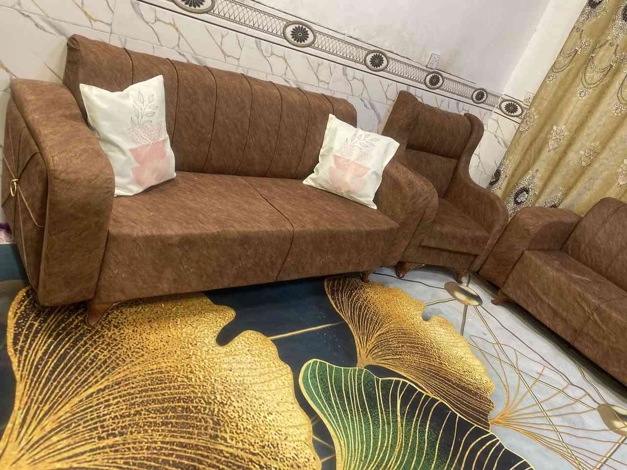 تخم 10 مقاعد نضيف تسكام اي ضرر مابي السعر 325 وبي مجال المكان كربلاء ***********
