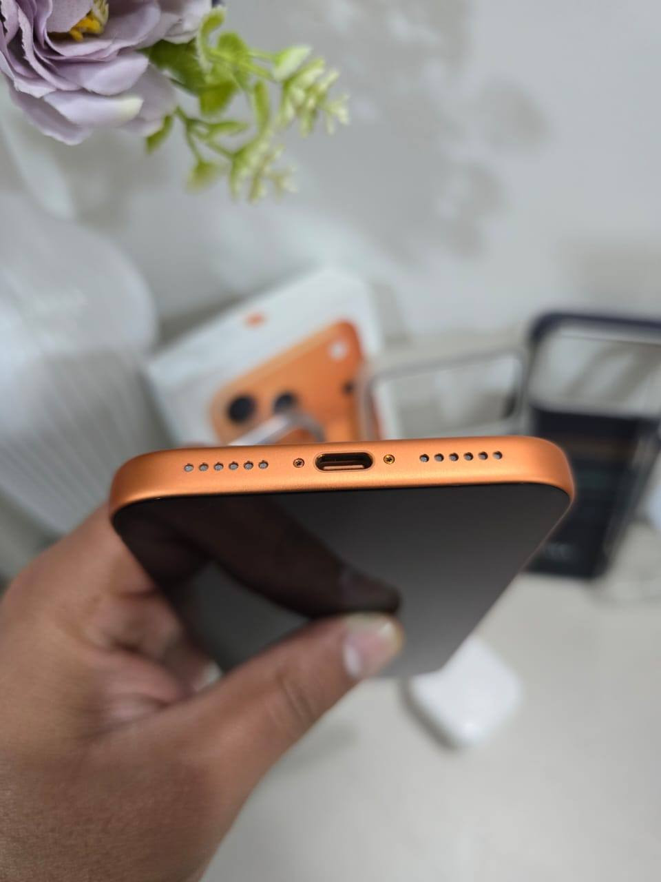 سلام عليكم ورحمه الله
17 برو ماكس عربي شرق اوسط AF
ذاكره 256 مشحون 13 مره فقط 
غراضه كامله مكفول من الخدش نضافه 100
لون برتقالي للبيع او مراوس بسلفر راس براس
مكاني بغداد كرخ السعر 2150 
***********
