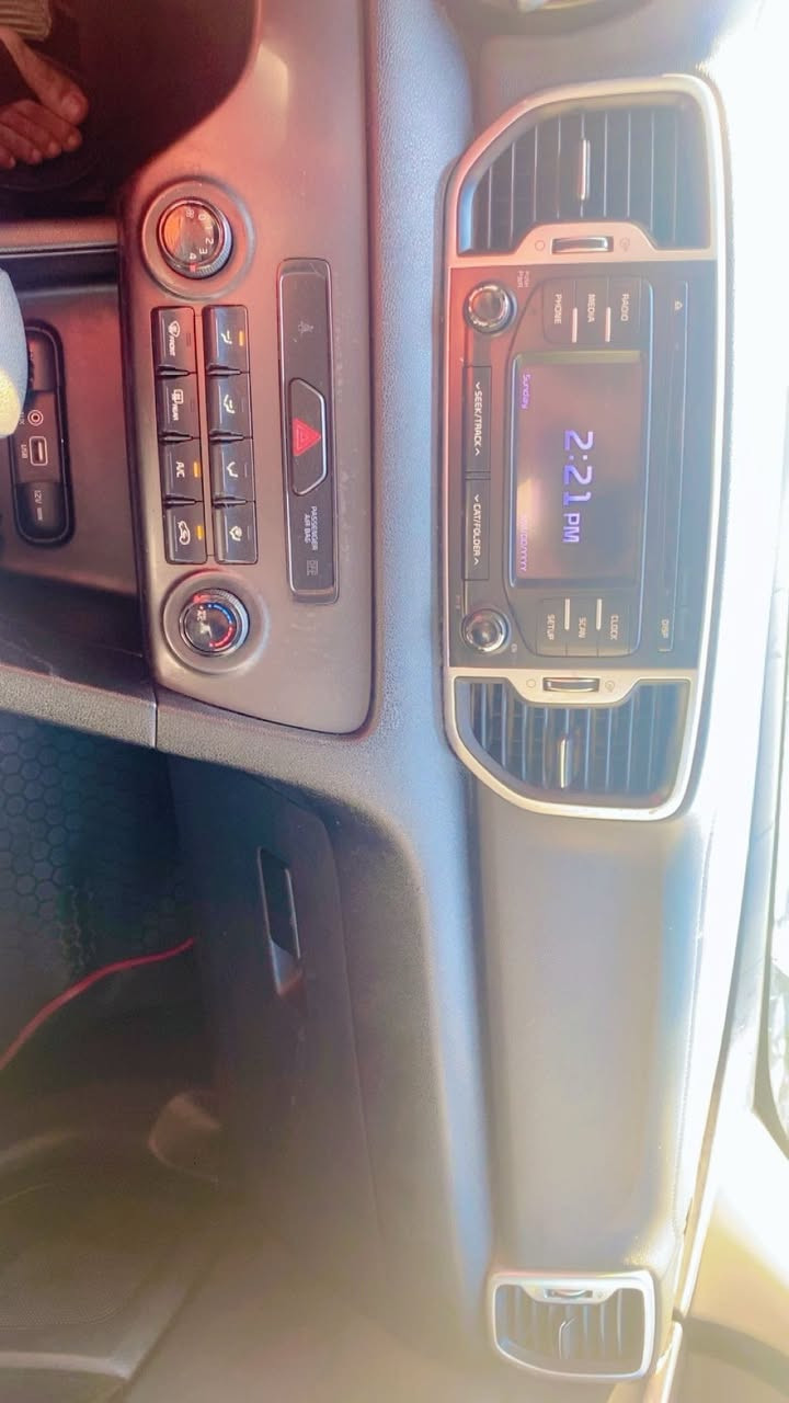 السلام عليكم   سبورتج أمريكي ٢٠١٨ حادث بسيط جدا محرك ٢٤٠٠ ماشيه ٩٩ رقم بغداد والسعر ١٦٠
للبيع المستعجل
***********
