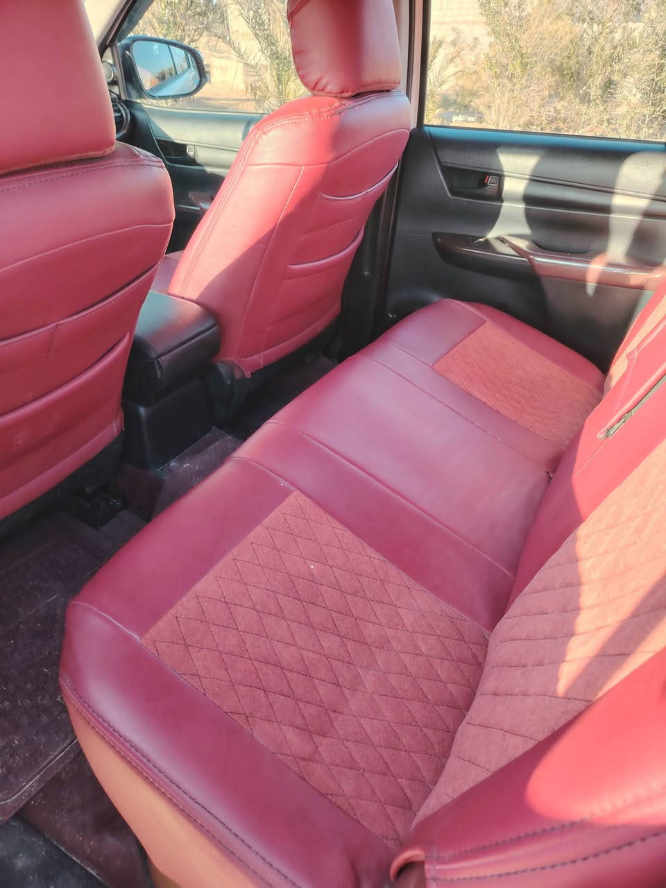 السلام عليكم تيوته ساز موديل 2024سياره جديده بعنه الكلمه ماشيه 45 الف رقم كربلاء انكليزي ***********
