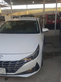 إلنترا موديل ٢٣ وار أمريكي محرك ٢٠٠٠ دوش الضرار بس البنيد امبدل بدون أ...