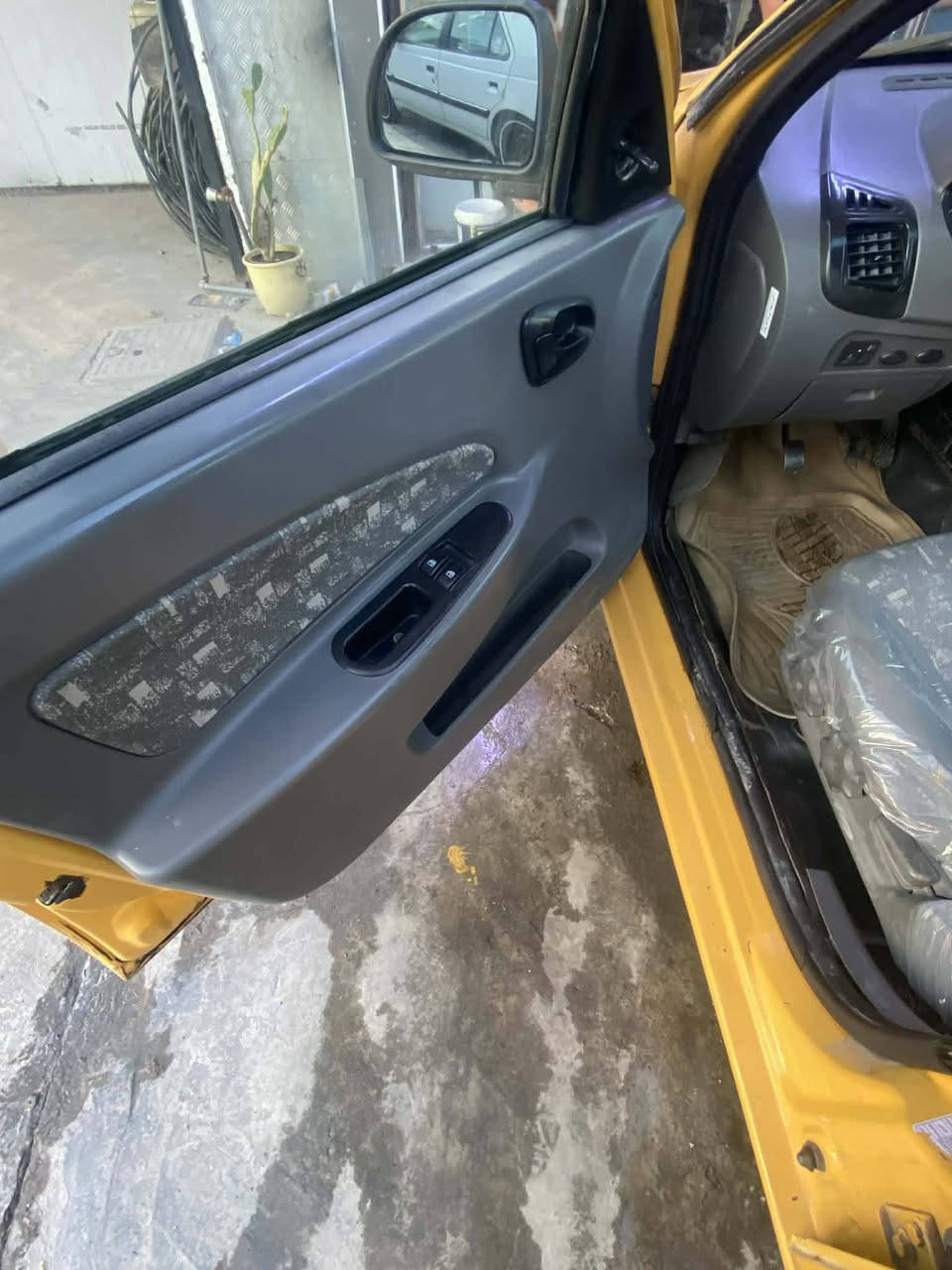 طيبه موديل 15 مكينه كير تبريد خير من لله لسياره أحله من لصور مكفوله من لظربه ولصبغ صدر أمامي خلفي جديد تغم تاير جديد مكاني لبياع شرطه الرابعه مبالي ***********. سعر 36 ورقه لحب يشتري يتصل ماجوب خاص
