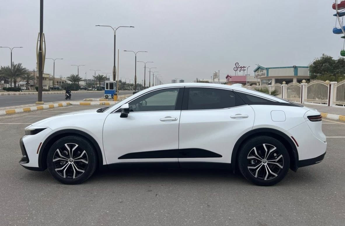 السلام عليكم
للبيع 2024 تويوتا كراون هايبرد 
2024 Toyota crown XLE
 
السيارة دخول جديد وكلشي مذكور بالفيديو 
ايرباك ستيرن مبدل اصلي 
كامله من كلشي 
صور الحادث من ضمن الصور 
السعر 27,000 $  (270) ورقه 

للاستفسار الاتصال على 
***********
