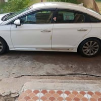 سوناتا موديل 17 البيع ومراس جارجر و وبامه التفاصيل تصل عله الرقم ٠٧٨١٣...