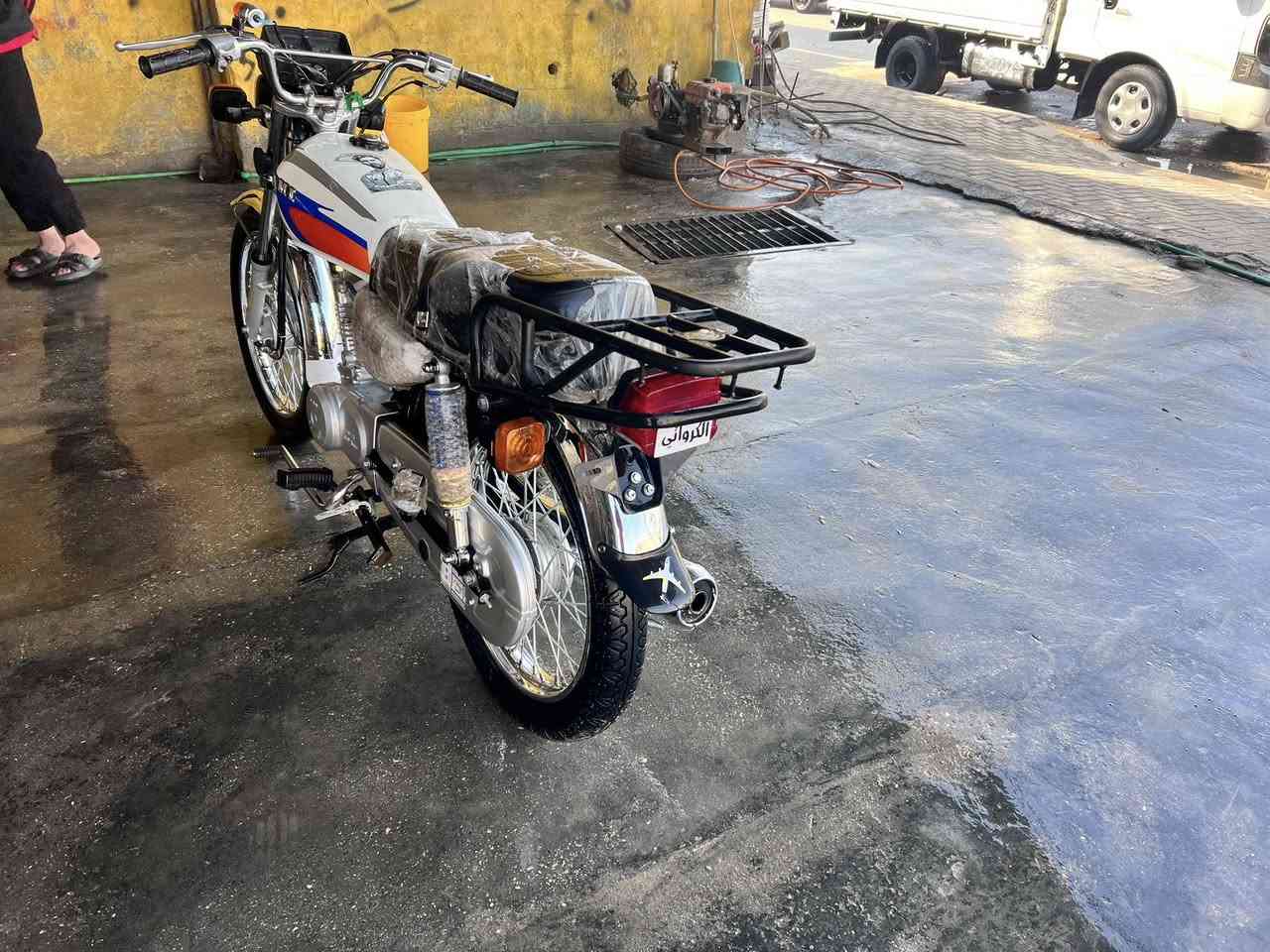 سلام عليكم دراجه ربعه كير البيع موديل ٢٥دراجه سكنر دراجه نضيفه شوفت عينك المكان كربلاء حي العسكري السعر ٦٥٠وبيه مجال متواجد فيس ورقمي ***********
