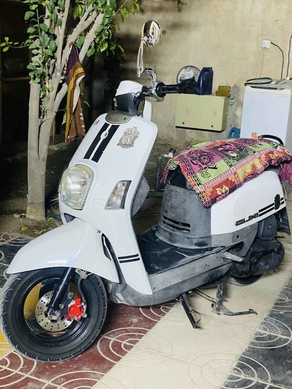 السلام عليكم بوليس البيع موديل 2008
كفاله عامه ما مفتوحة مكان كربلاء طوريج 
سعره 950بيه مجال رقم ***********
