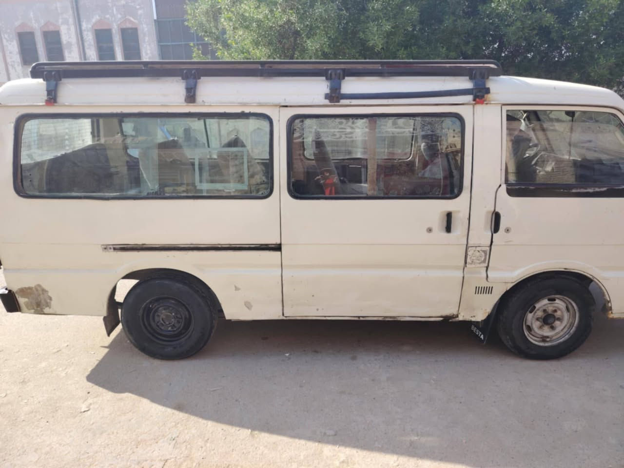 سلام عليكم سياره مازده مديل ٩٢مكينه كاز كير اكسنت خير من الله تخم تاير سياره مال جناي السعر ١٩ للاستفسار هذا رقمي مكان بغداد ***********
