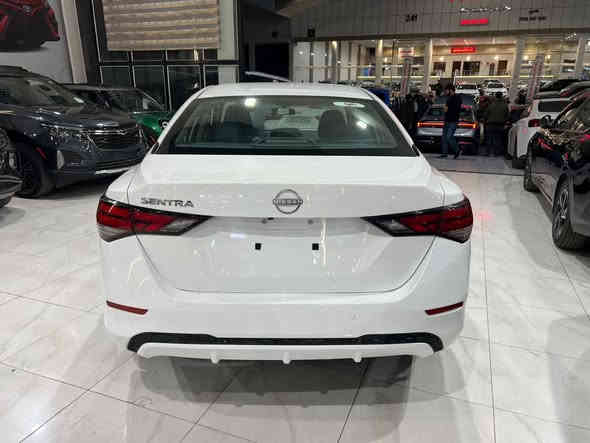 نيسان سنترا الشكل الجديد 
موديل.   2024
حافه 4 قطع صبغ 

مواصفات.S
بصمه 
شاشة 
كاميرا 
حساسات 
تحديد سرعه 
رادار امامي 
مانع تصادم 
تحديد خط مسار 
سعرها  123 ورقه

معرض ولید كارس

للاتصال ☎️ 
 وتساب ***********
***********.
