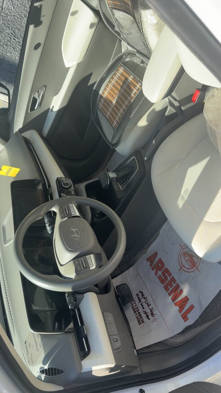 اكسنت موديل 2024 ماشيه 15 ألف ضمان الشركة الاولى للسيارات مكفوله دشبول ايباد داخل ابيض وسلايد مكان سياره بغداد للاستفسار  *********** السعر 142$ Colombo, Sri Lanka
