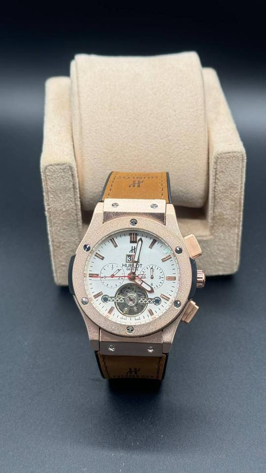 روليكس سناتر  شغال طلاء ثابت ضد الماء قفل مختوم مع علبتهُ الخاصة السعر مع التوصيل ٦٥ الف
هابلوت سناتر شغال طلاء ثابت جلد طبيعي ضد الماء وسير مختوم مع علبتهُ الخاصة السعر  مع التوصيل ٦٥ الف
باتك فليب حديد طلاء ثابت وضد الماء والخدش وسير 
هابلوت مكينة اوتماتيك حركة ماستر كوالتي السعر ٩٠ الف مع التوصيل
مختوم ، السعر مع التوصيل ٣٥ الف
#ملاحظة_كل_الموديلات_المذكورة_ضمان
للحجز والاستفسار
واتساب
***********
