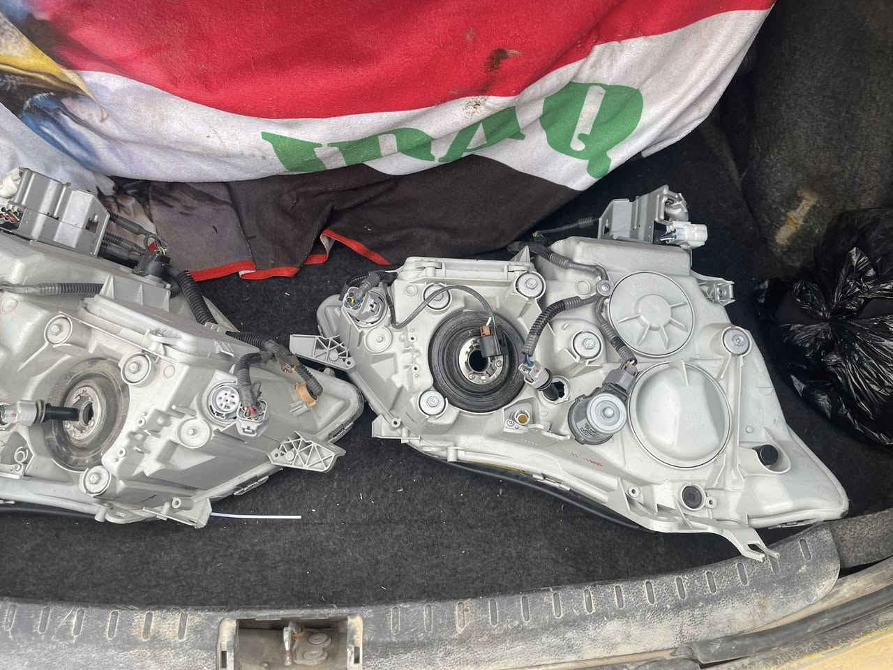 السلام عليكم متاح ليتات شاهين كراون لوك مال كصه حيل نضاف وحلوات بسد شد الشراي يخابر ويتدلل ***********
