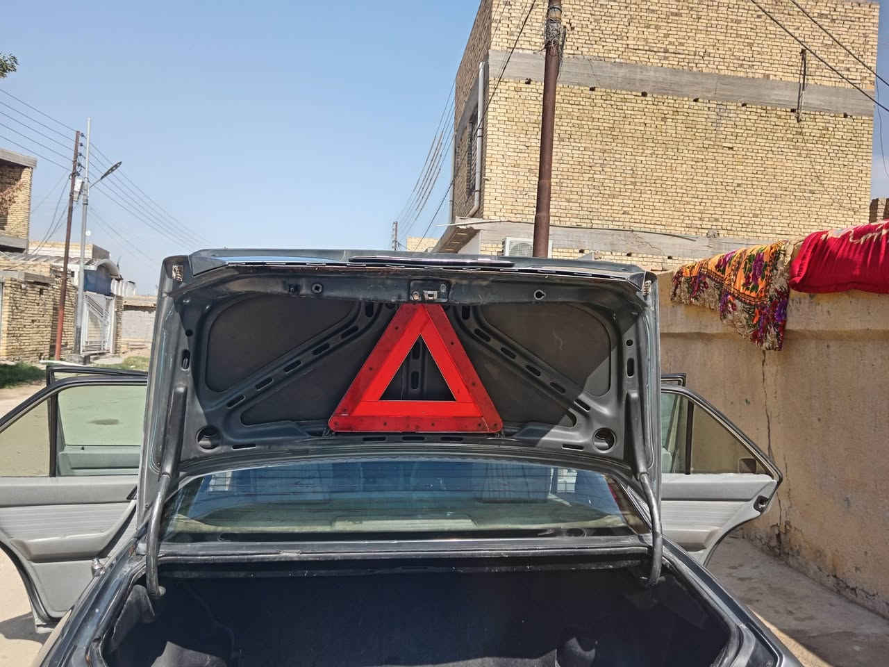 السلام عليكم سياره مرسيدس موديل 90 بغداد مشروع وطني سياره كفاله عامه ماكينه اثنين ونص حداديه تبريد سعر 65 وبيها مجال للشراي عنوان ذي قار قضاء الرفاعي التواصل هذا رقم جهاز***********
