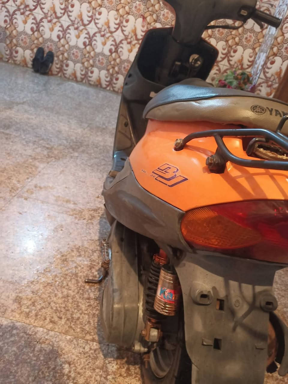 سلام عليكم بيجي 9 دراجه جاهزه ومكمله نضيفه انضف من صوره قفل جنطه قفل ستيرن بك لايت اشاير هورن سلف عداد بانزين عداد كيلو متر نهضه ومعدل طيران تقفل حته 60 مكاني شموخ سعر 450 جوه 400 ولحسين ماطيح رقمي ***********
