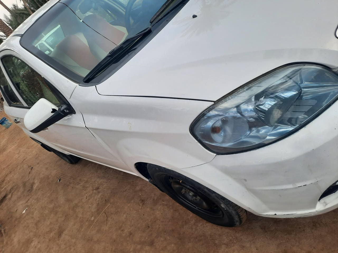 سياره افيو ٢٠١٠بيه تبديل باب الخلفي اصلي ونص جاملغ الخلفي صبغ وبيه حالوب بل بنيد بجنطه خفيف كلش ومكينه وكير جديد رقم قادسيه المكان النجف مشخاب مالكه بل مشخاب السعر ٧٠ وبيه مجال لشراي ***********
