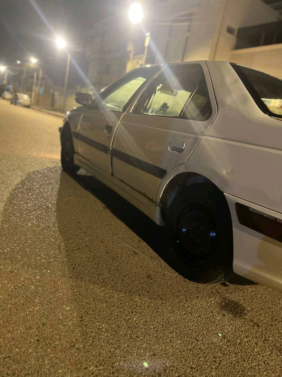 السلام عليكم بيجو بارص مديل 13 مكينة كير حلوات البدي شوف العين السعر 35وبيهة مجال حك الجية رقم الهاتف *********** واساب فقط