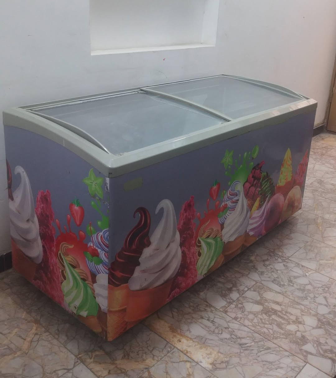 عارضة بطحية...
نظيفة وشغالة عل الفحص...
شرط تجميدها فووول 
طول متر و٦٠
ب ٢٧٥  الف
بغداد الشعب ***********
الشراي يتصل واتساب او رصيد يتصل 
ممتواجد عل الفيس
