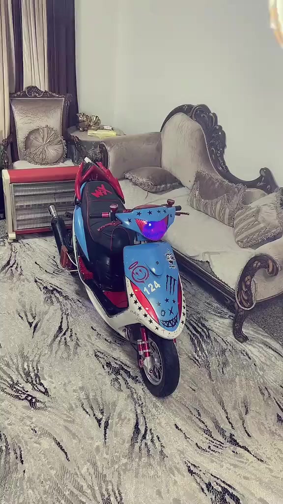 السلام عليكم ماكس للبيع مزوده غراض المايعرف بل تزويد لا يدخلي اي نقص ما بيه نكره الاستفسار على الرقم ***********
