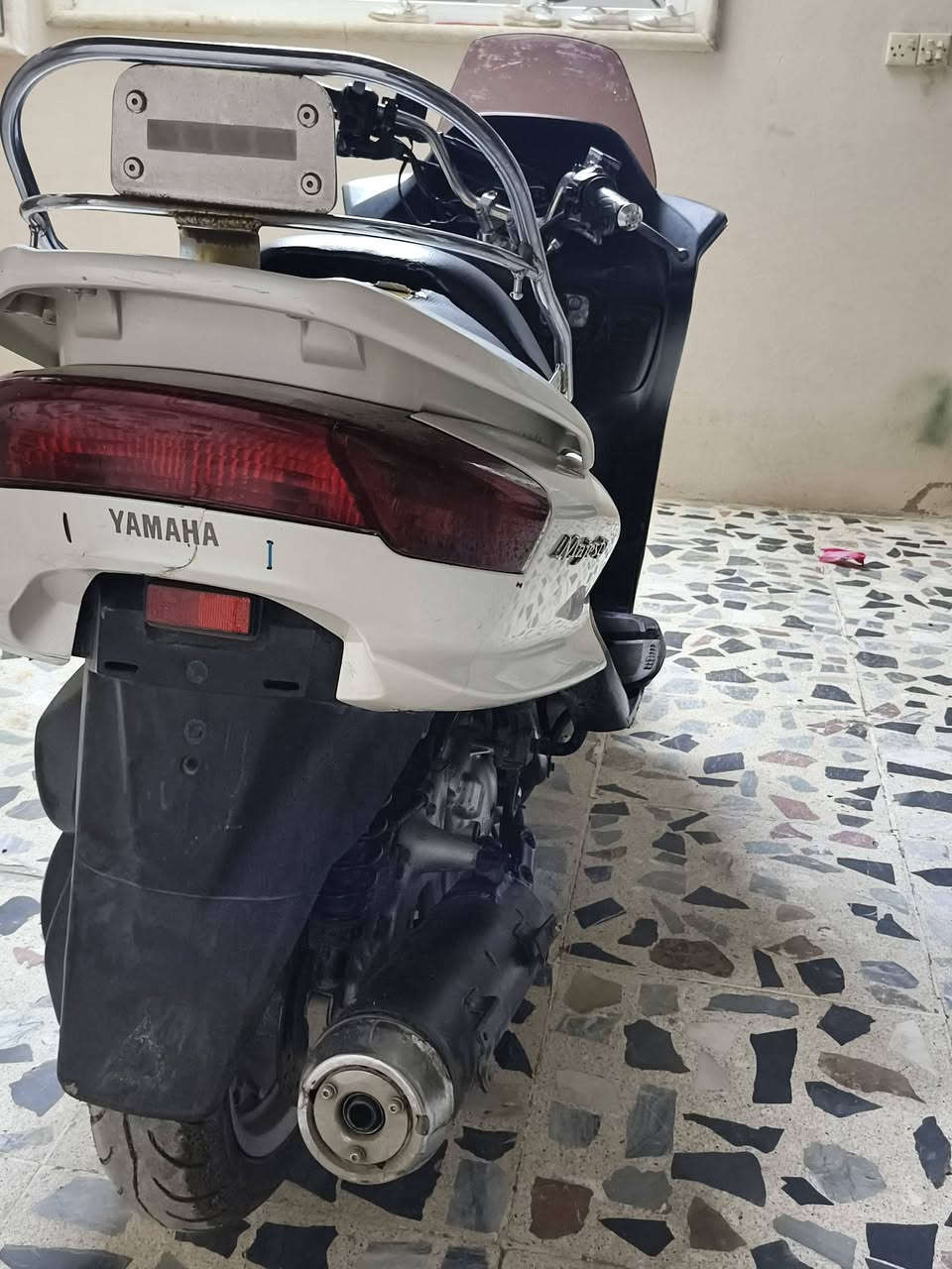 دراجة ماجستة دبل رون ماشية 27 الف
بيع او مراوس مع مرقم 
سعر 850
