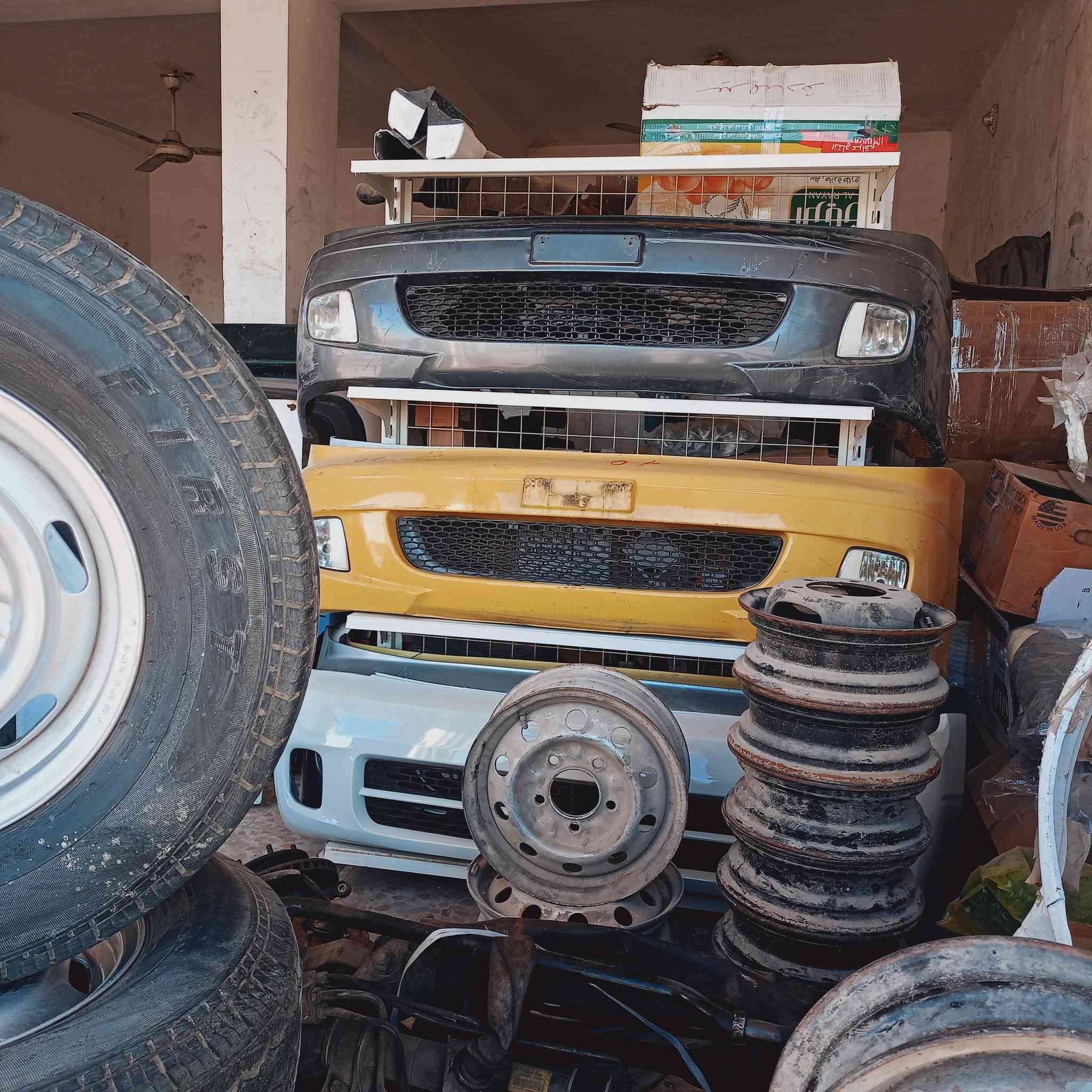 سلام عليكم وصول غراض حاويه كيه بريجو 
العنوان الناصريه تحويله الاسكان الصناعي 
*********** جمله / مفرد
