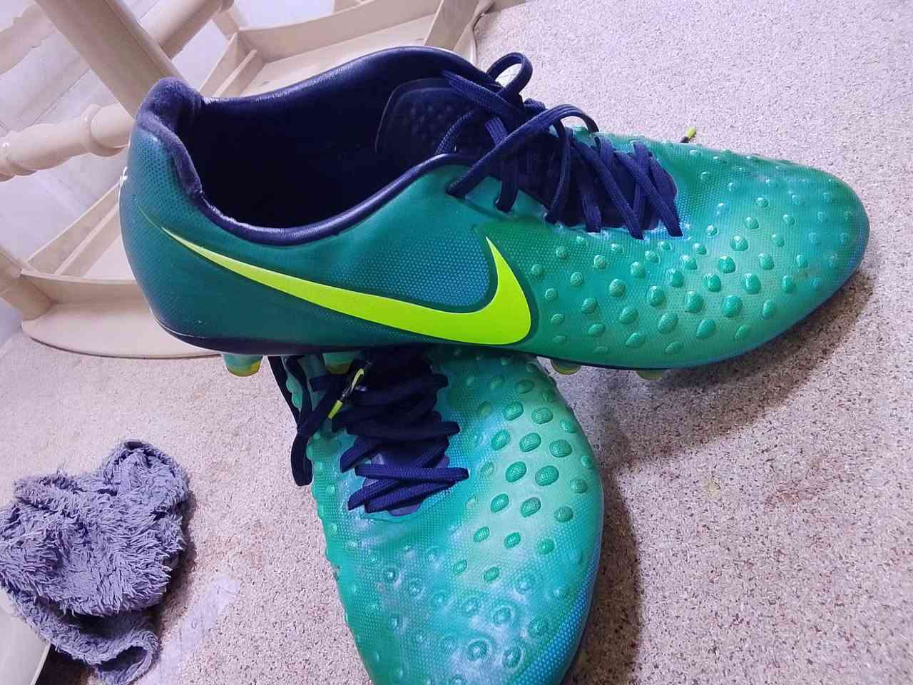 حذاء رياضي الاصلي قياس42
بغداد بسعر 25 الف


**إذا كنت صاحب هذا الإعلان وتريد حذفه لأي سبب، رجاءا أرسل رسالة إلى الدعم الفني**