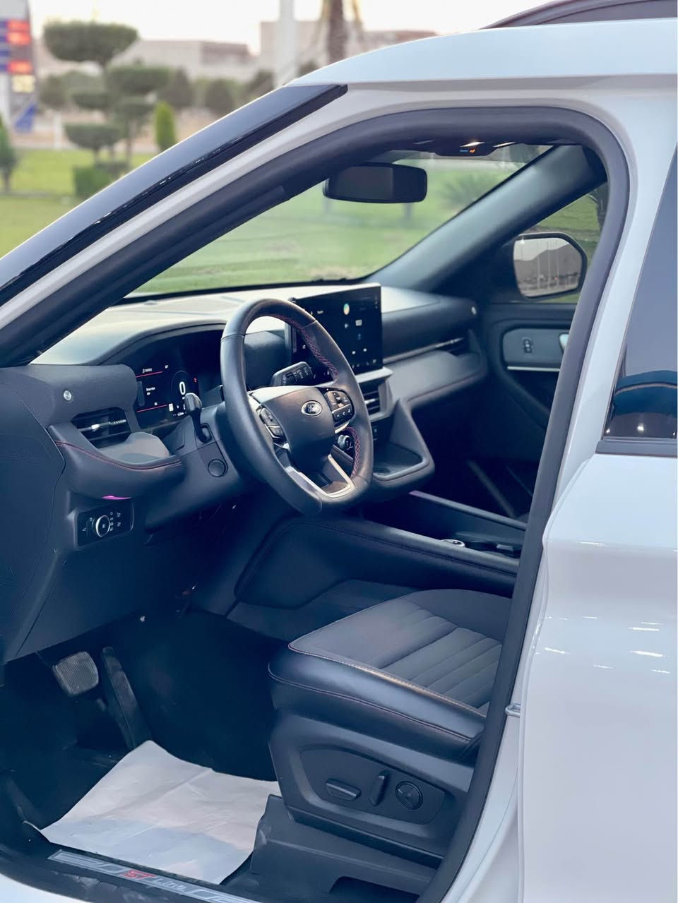 ‏FORD EXPLORER ST Line - 2025

فورد,إكسبلورر, ST Line, 2025
عدد الأميال : 6,000ميل سفر
ضرر: 1قطعە 
سلندر: 4 سلندر
رقم كاتي
سقف بانورامي - صندوق كهربائي  - كاميرا 360 - مستشعر وقوف - تدفئة المقاعد - تبريد المقاعد - بصمة - مراقبة النقطة العمياء - نظام فرملة الطوارئ - 8 وسادة هوائية - مصابيح زينون الأمامية - المصابيح الأمامية ليد - تدفئة مقود القيادة - إنارة محيطية - أبل كاربلاي - مقاعد تدليك - التشغيل عن بعد - 4x4 - مقاعد الصف الثالث

رقم شاصی: 1FMUK8KHXSGB02456

السعر /358$

📍العنوان: رانیە _سلیمانیە
‏☎️-*********** viber 
‏☎️-*********** watsupe 

***********************

فۆرد,ئێکسپلۆرەر, ST Line , 2025
ماوەی ڕۆیشتن : 6000 ميل كەم رۆیشتوو ڕیك سفر
بی ئیرباگ
بۆیاغ:1 پارچە(بەس دەرگای دواوە)
پستۆن: 4 پستۆن
ژمارە كاتی نەشكاوە (۳ مانگی لەگەڵە)
تاك لە كوردستان فول فول بی ئیرباگ كەم ڕۆیشتوو

رەقەم شانسی: 1FMUK8KHXSGB02456

پانۆراما - سندوقی کارەبایی - کامێرا 360 - حەساس - گەرمکەرەوەی کوشن - ساردکەرەوەی کوشن - بەسمە - ئاوێنەی ڕادار - یاریدەدەری برێک لە کاتی فریاکەوتن - 8 پەرەشووت - لایتی پێشەوەی زینۆن - لایتی پێشەوەی لید - سوکان هیتەر - ڕووناکی دەوروبەری ژورەوە - ئەپڵ کارپلەی - کورسی مەساج - شەغال - 4x4 - کورسی ۳ڕیزی 

نرخ: ۳٥۸$ وەرەقە

📍  ناونیشان: ڕانیە
‏☎️-*********** viber 
‏☎️-*********** watsup رانية, السليمانية
