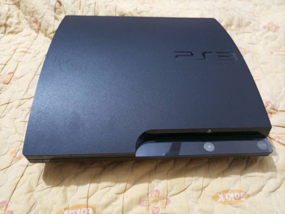 سلام عليكم ورحمة الله بلي 3 سلم للبيع مع هارد يحتوي ع مجموعه من الالعاب مع يدتين وغراضه كامله حت كارتونته وياه واستخدام كلش قليل للتواصل ‏‪***********‬‏
