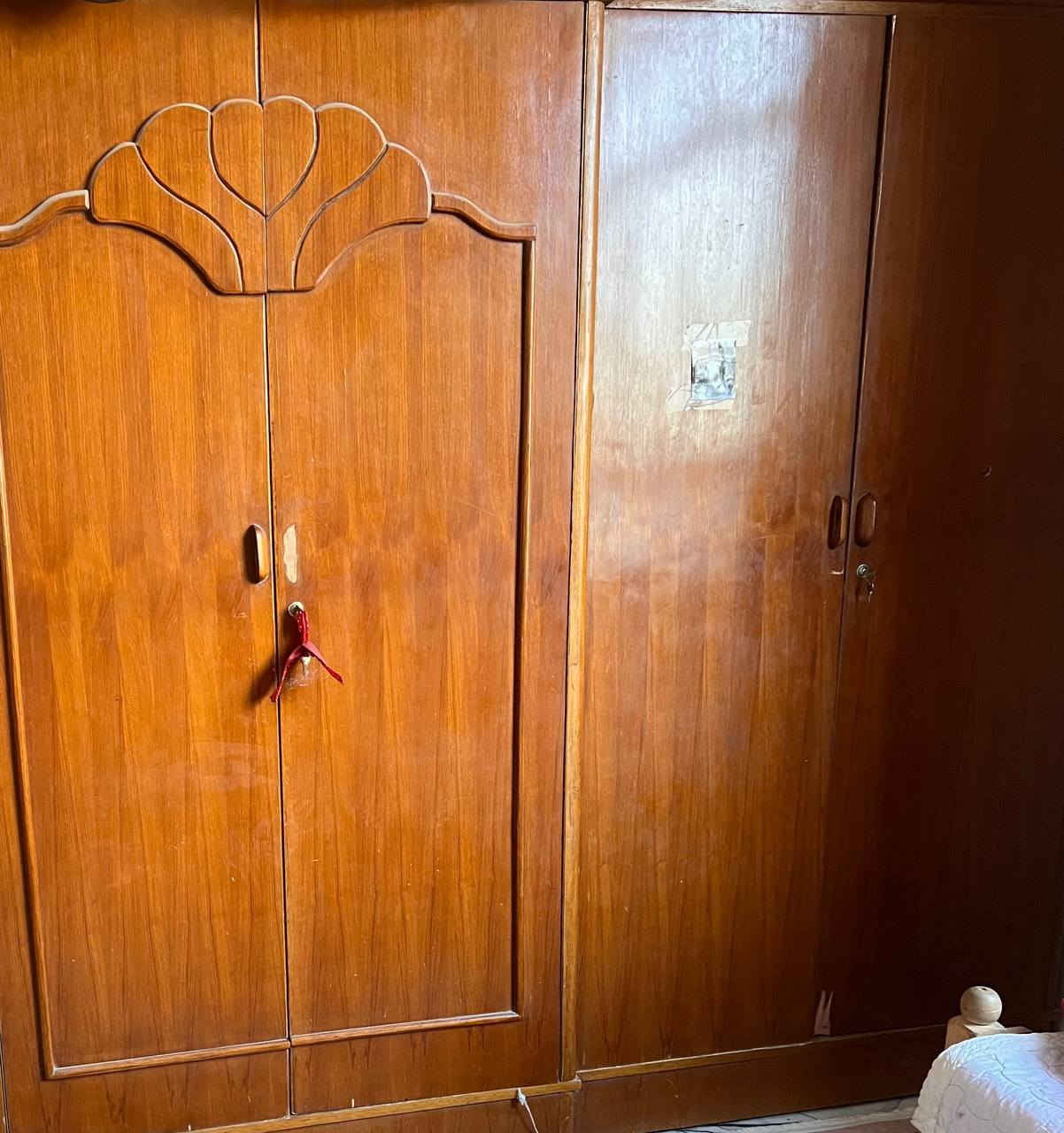 غرفه مستعمله للبيع السعر 350 الاستفسار ***********
