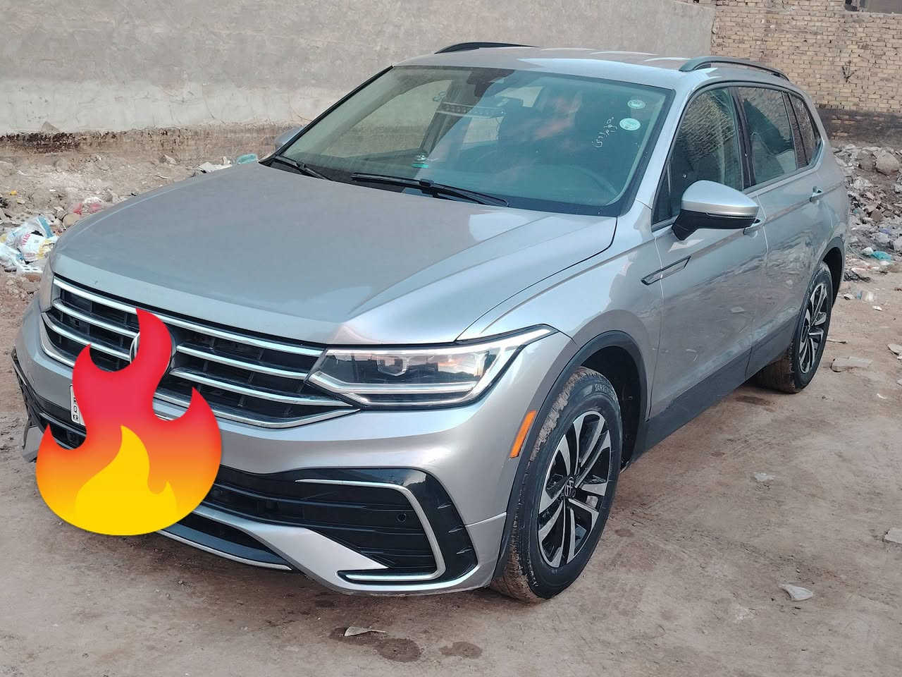 تيكوان للبيع موديل 2024 سياره جديده ماشيه 31 ٧راكب مكينه ٢٠٠٠ اتصل وبيك خير ودلل ***********
