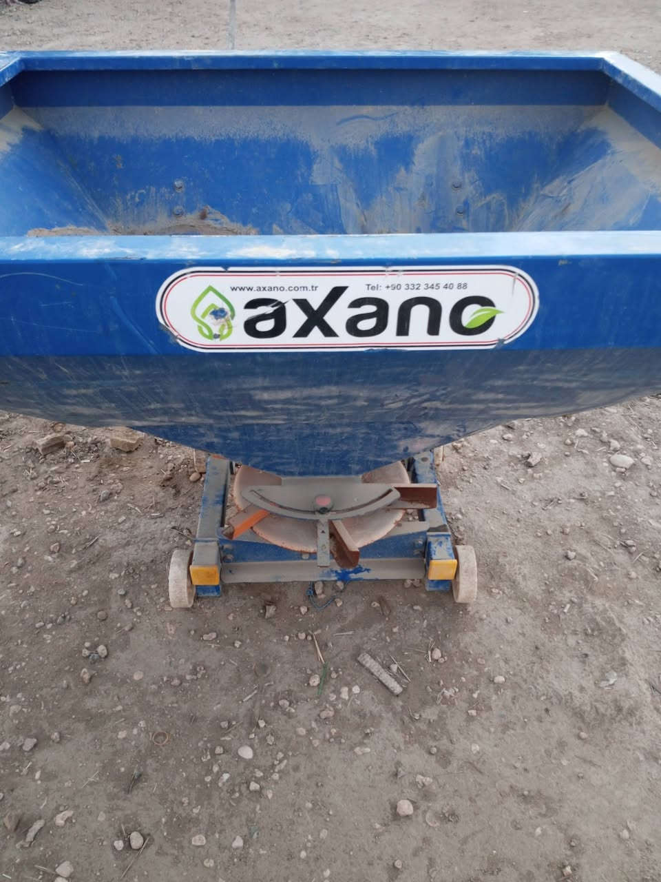 اعيد النشر بسبب الوعود الكاذبة سلام عليكم ورحمه الله وبركاته للبيع باذره جديده كلش مشتغله خمس طنون شرط العنوان بابل الحمزة الغربي 
***********

***********
