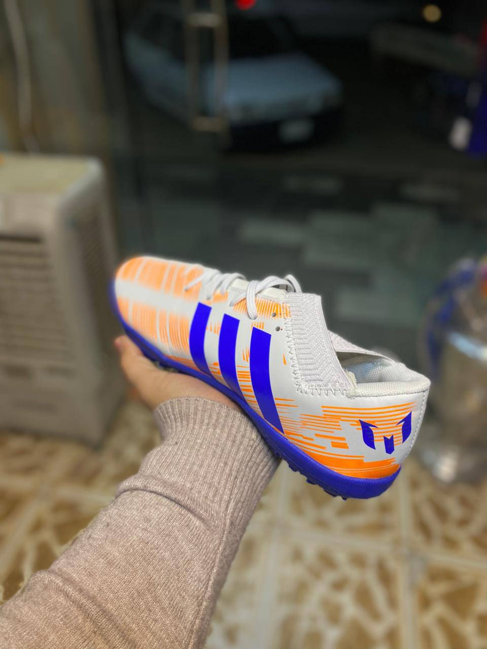 السلام عليكم يتوفر لدينا تجهيزات الرياضيه بانسب الاسعار عنوان المحل مقابيل مركز شباب رقم ***********
