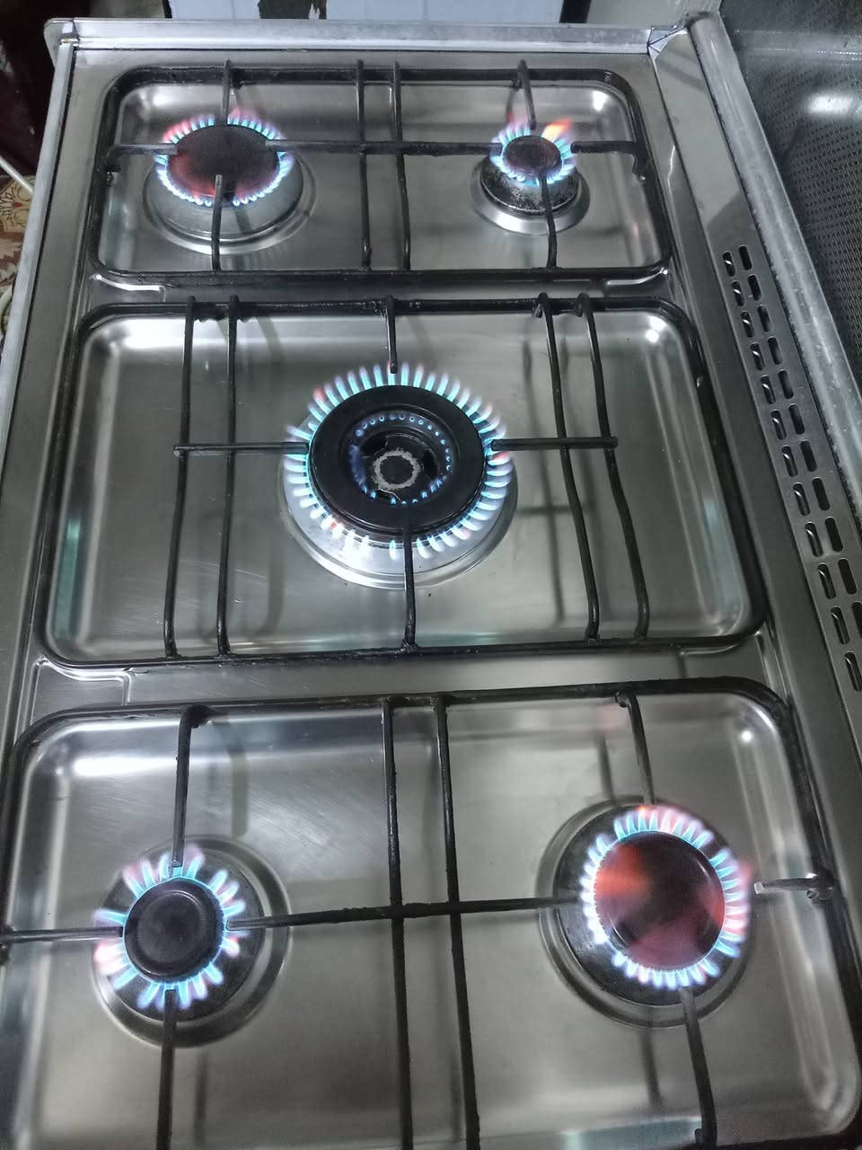 كريازي باب اول اخو الجديد استعمال قليل ب١٧٥ قفل بدون عمله للبيع او مراوس المكان حله *********** واتساب
