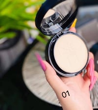 مستحضرات تجميل • مكياج • للبيع