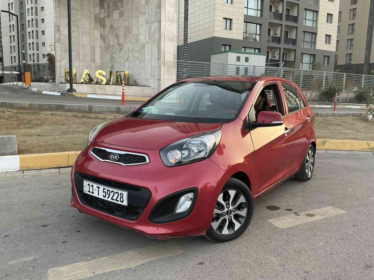 يالله السلام عليكم بيع مستعجل بيكانتو موديل ١٦ فول مواصفات اشاير بالمري فتحة 

عدة البصمة سيارة جديدة مال بيت سيارة إدامة كاملة باتري جديد منضومة تبريد جديدة 

هزة وسنوية جديدة لل٢٩ رقم جديد 
سيارة بيهة قطع صبغ ابيع حزاام  وبيهة تصليح بالغد عكس السايق بسيط 

السعر ٨٢.                  متواجد بالفيس التواصل خاص


**إذا كنت صاحب هذا الإعلان وتريد حذفه لأي سبب، رجاءا أرسل رسالة إلى الدعم الفني**