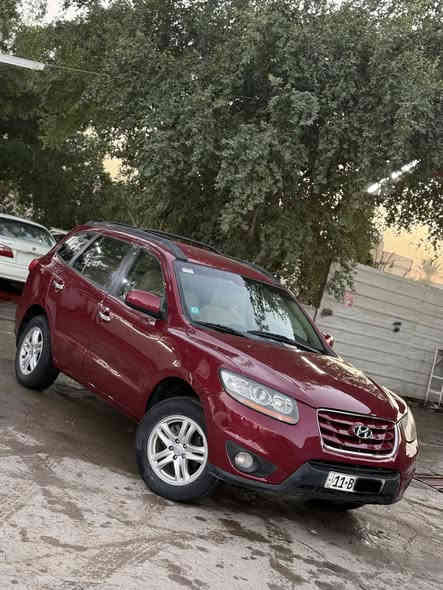 السلام عليكم من رخصة مدير الكروب المحترم***********  
سنتافي موديل 2011 مكينه 2400 دوش 7 راكب شاشه كبيره حساسات خلفيه كأمره خلفيه كشنات جلد فورويل تحكمات ستيرن كير مكينه تخم تاير صدر كفاله رقم بغداد بسمي 

سياره مصبوغه عام اثر تجيه بدون دواخل لغد شاصي مكفول قبل سبوع طلعت من الفرن سعر ١٠٨ وبيها مجال مكاني بغداد شراي يتصل ما متواجد علفيس
