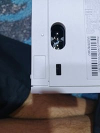 إكس بوكس سيريس إس الجهاز ما مفتوه ونضيف كامل ملحقات مع حساب مشتر العاب...